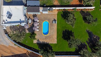 OLD OLIVE TREE COTTAGE