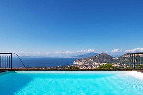 Villa Nan - Glorious sea Views