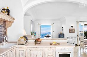 Villa Nan - Glorious sea Views