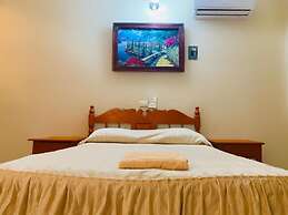 HOTEL ISLA ESMERALDA