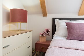 Romantic apartment in the attic