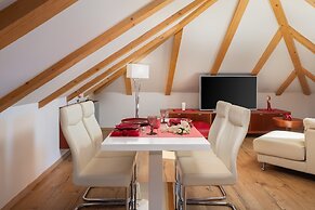 Romantic apartment in the attic