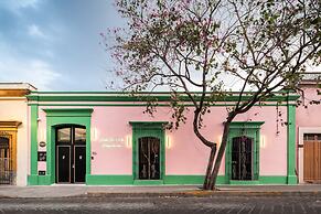 HOLT's Hotel De Mi Independencia