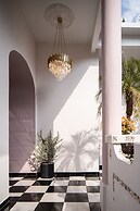 HOLT's Hotel De Mi Independencia