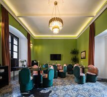 HOLT's Hotel De Mi Independencia