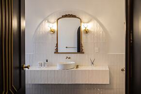 HOLT's Hotel De Mi Independencia