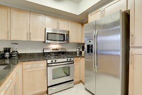 Nice Apt Great Views in Pentagon City