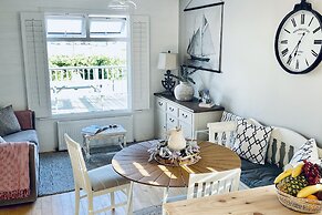 Wavecrest Holiday Cottage