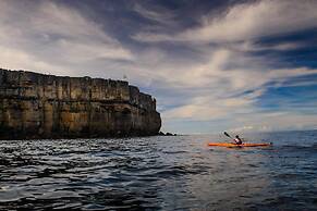 Kingston Country Courtyard