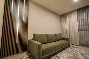 Expo Satelite 2750 Hotel & Suites