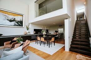 Release Wanaka - Lake Edge