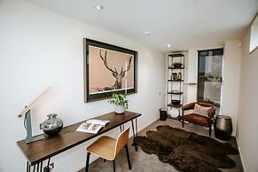 Release Wanaka - Lake Edge