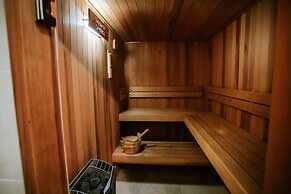 Release Wanaka - Lake Edge