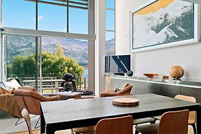 Release Wanaka - Lake Edge