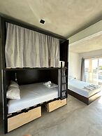 Straw Hat Surf Hostel