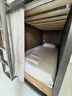 Straw Hat Surf Hostel