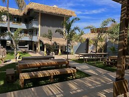 Straw Hat Surf Hostel