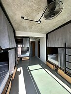 Straw Hat Surf Hostel