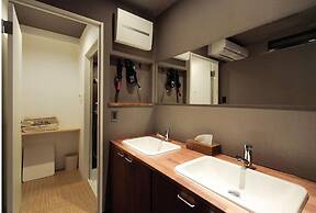 GOLDEN GUEST HOUSE HAKATA - Hostel