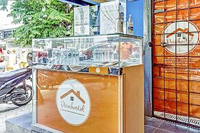 Super OYO 90692 Point Hostel