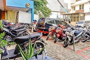 Super OYO 90692 Point Hostel