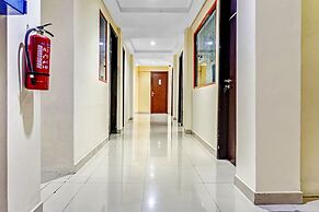 Super OYO 90692 Point Hostel