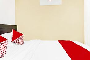 Super OYO 90692 Point Hostel