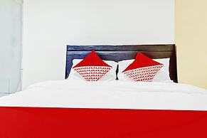 Super OYO 90692 Point Hostel