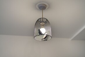 Ashview 2 - Heathrow - Thorpe Park - Free Parking