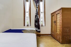 OYO Homes 91006 Eco Tourism Desa Cibodas Areng 5 Syariah