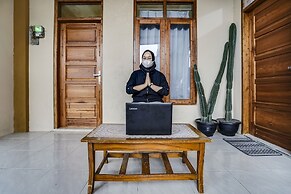 OYO Homes 91006 Eco Tourism Desa Cibodas Areng 5 Syariah