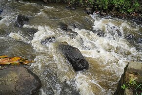 OYO Homes 91006 Eco Tourism Desa Cibodas Areng 5 Syariah