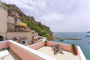 Corricella Moonlight House