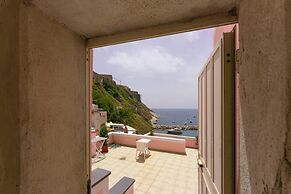 Corricella Moonlight House