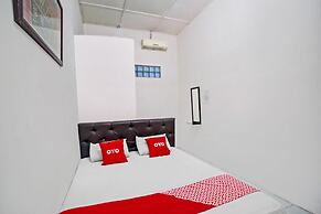 OYO 90355 Darussalam Inn