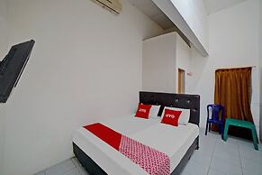 OYO 90355 Darussalam Inn