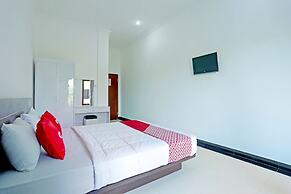 OYO 90859 Cahaya Guest House