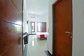 OYO 90859 Cahaya Guest House