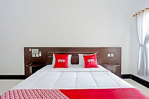 OYO 90859 Cahaya Guest House