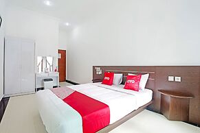 OYO 90859 Cahaya Guest House