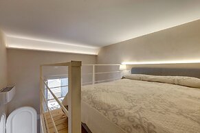 Central Berchet With Terrace and Private Entrance