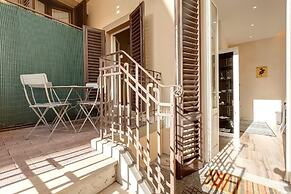 Central Berchet With Terrace and Private Entrance