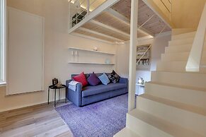 Central Berchet With Terrace and Private Entrance