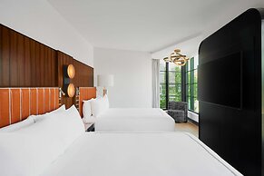 The Godfrey Detroit, Curio Collection By Hilton