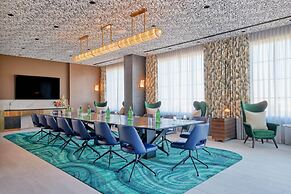 The Godfrey Detroit, Curio Collection By Hilton