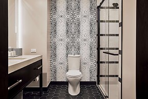 The Godfrey Detroit, Curio Collection By Hilton