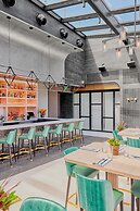 The Godfrey Detroit, Curio Collection By Hilton