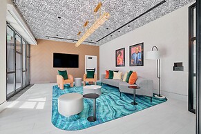 The Godfrey Detroit, Curio Collection By Hilton