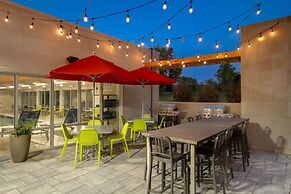 Home2 Suites By Hilton Grand Rapids Airport