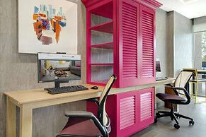 Home2 Suites By Hilton Grand Rapids Airport